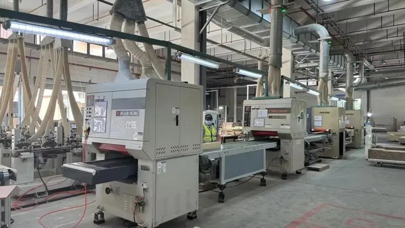 Wide Belt Sanding Machine Wide Belt Sanding Machine