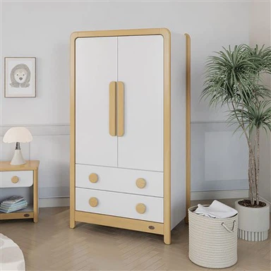 Armoire et tiroirs de chambre d'enfant