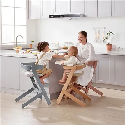 Chaise haute d'alimentation en bois